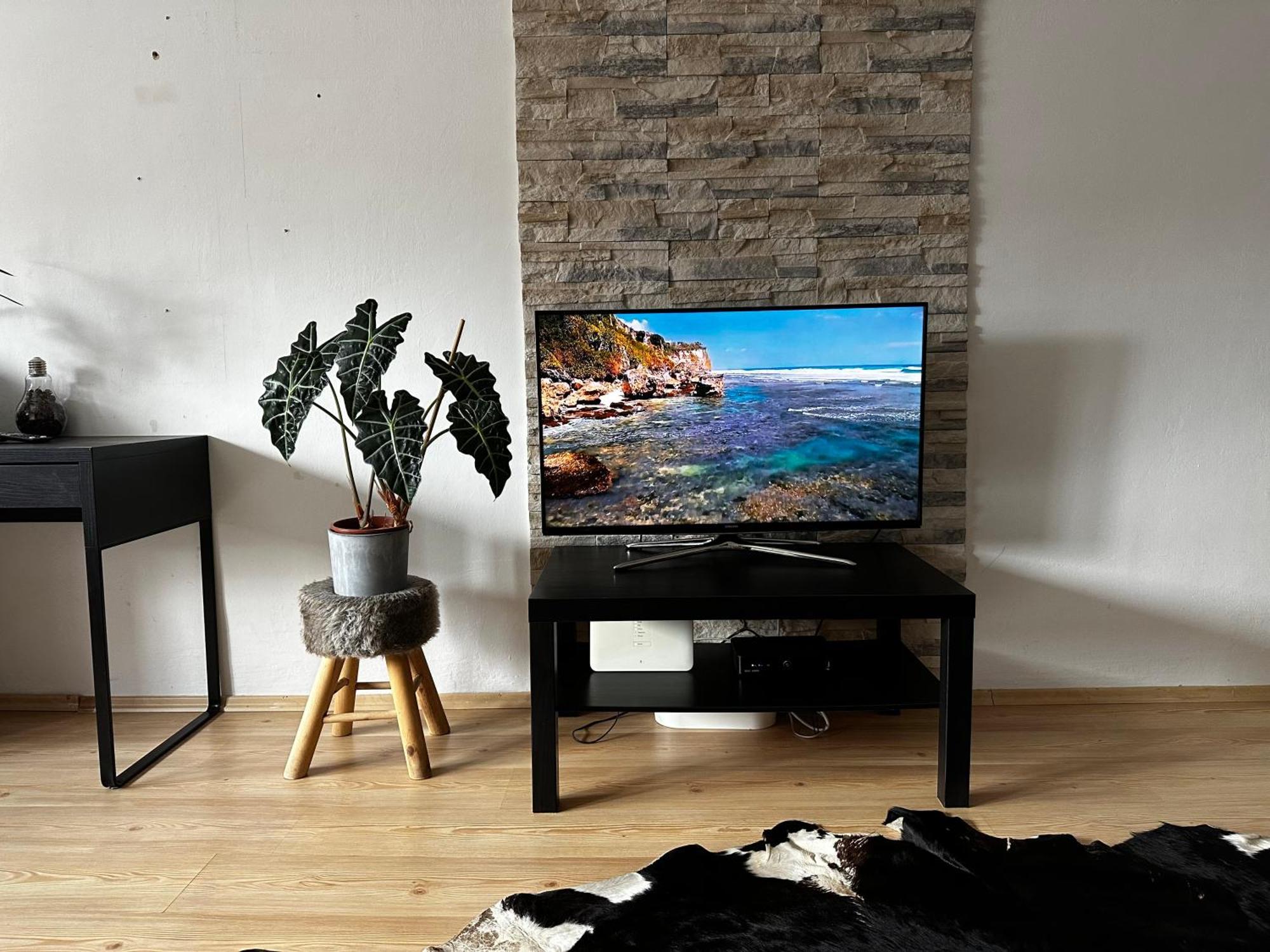 Center Apartment *